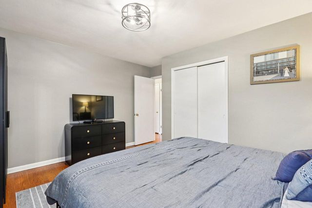 5405 N Lydell AVENUE, Glendale, WI 53217