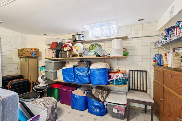 5405 N Lydell AVENUE, Glendale, WI 53217