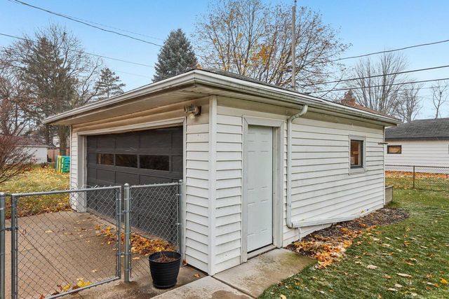 5405 N Lydell AVENUE, Glendale, WI 53217