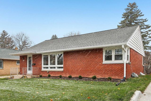 5405 N Lydell AVENUE, Glendale, WI 53217