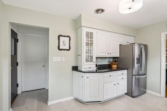 5405 N Lydell AVENUE, Glendale, WI 53217