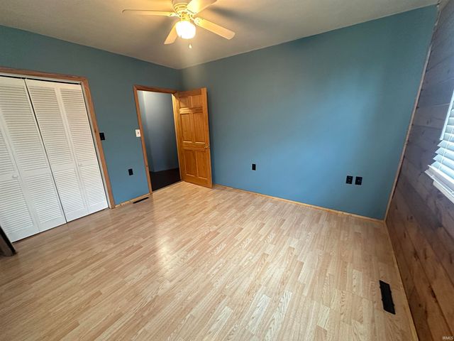 825 N CR 800 E Road, Parker City, IN 47368