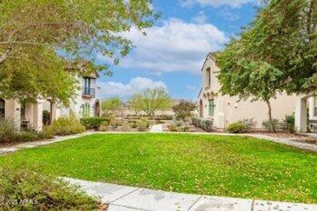 20515 W Maiden Lane, Buckeye, AZ 85396