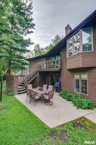 102 Lost Hollow Drive, Salem, IL 62881