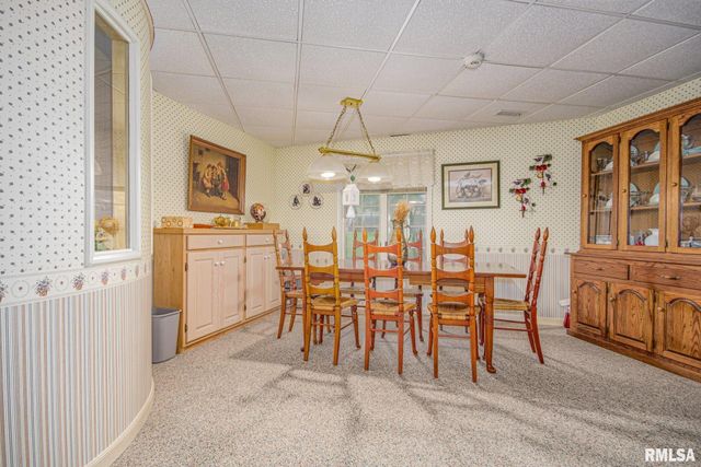 102 Lost Hollow Drive, Salem, IL 62881