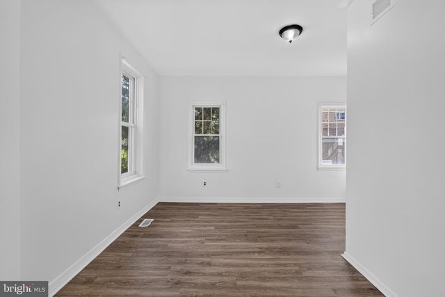11 S 3RD ST, Darby, PA 19023