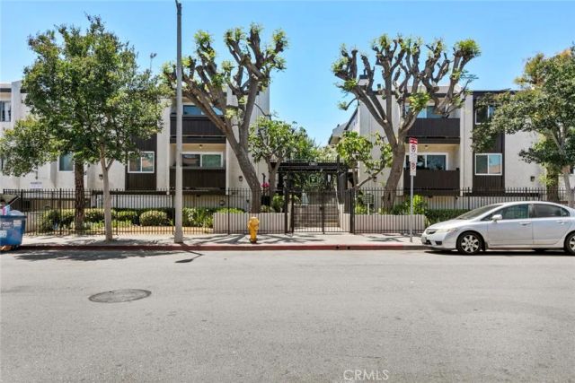 8801 Cedros Avenue 7, Panorama City, CA 91402