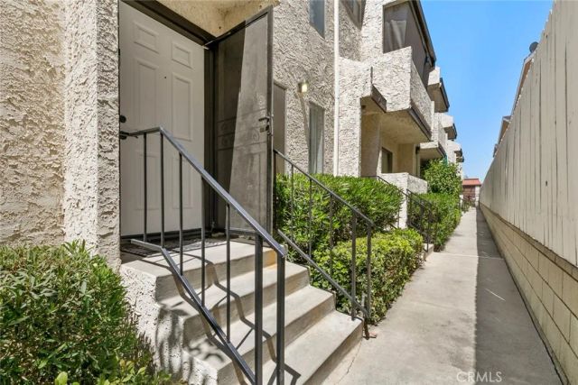 8801 Cedros Avenue 7, Panorama City, CA 91402