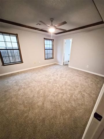 641 NE 16th Street, Moore, OK 73160