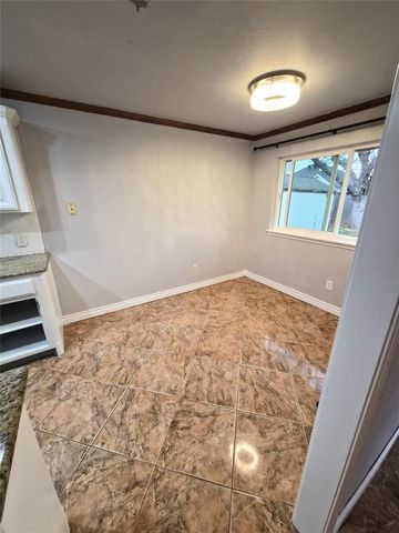 641 NE 16th Street, Moore, OK 73160