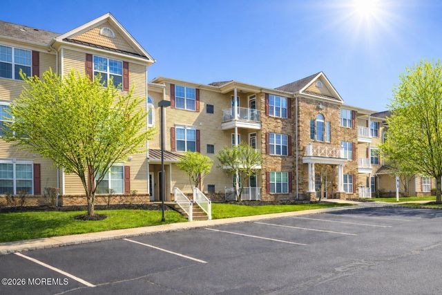 224 Sophee Lane, Lakewood, NJ 08701