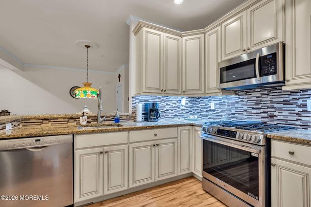 224 Sophee Lane, Lakewood, NJ 08701