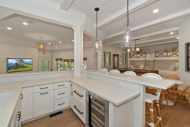 27567 W Shore Road, Lake Arrowhead, CA 92352