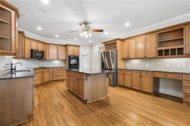 1978 Forest View Way, Braselton, GA 30517