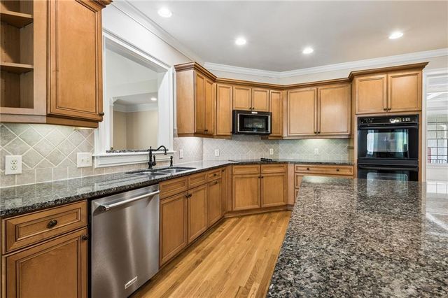 1978 Forest View Way, Braselton, GA 30517