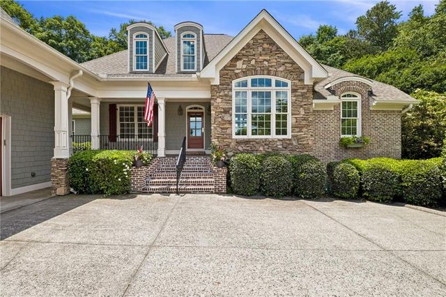 1978 Forest View Way, Braselton, GA 30517