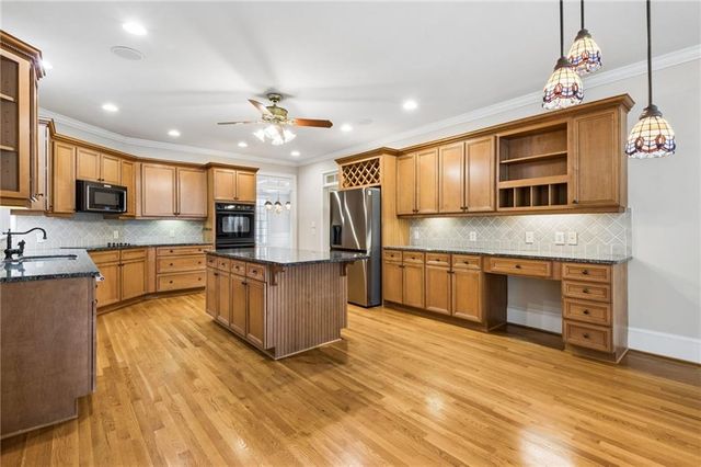 1978 Forest View Way, Braselton, GA 30517