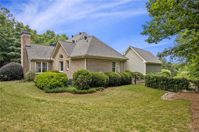 1978 Forest View Way, Braselton, GA 30517