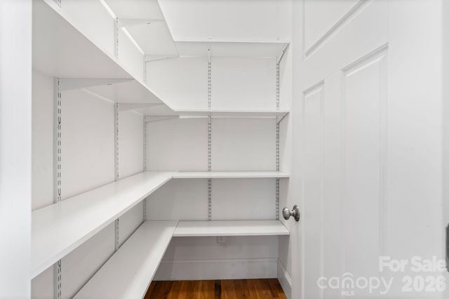 13 North Street, Asheville, NC 28801