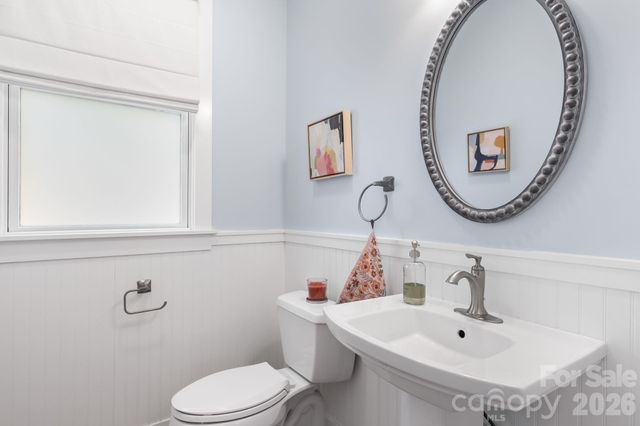 13 North Street, Asheville, NC 28801