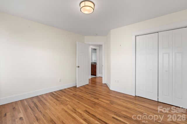 13 North Street, Asheville, NC 28801