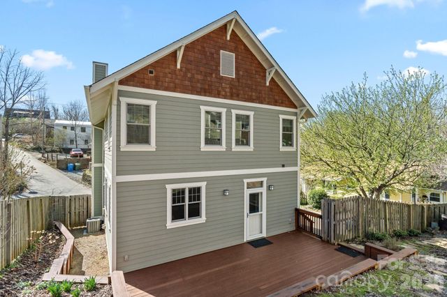 13 North Street, Asheville, NC 28801