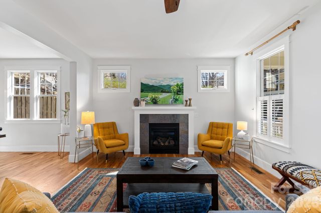 13 North Street, Asheville, NC 28801