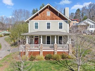 13 North Street, Asheville, NC 28801