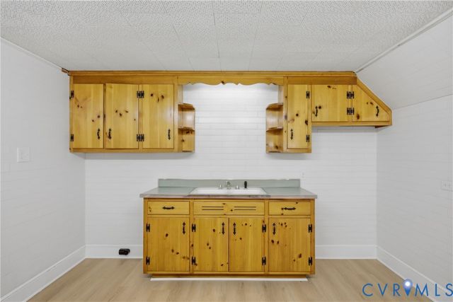 8127 Atlee Rd, Mechanicsville, VA 23111