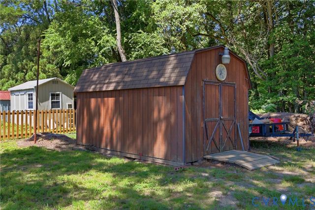 8127 Atlee Rd, Mechanicsville, VA 23111