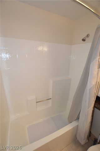 230 East Flamingo Road 334, Las Vegas, NV 89169