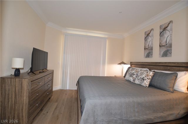 230 East Flamingo Road 334, Las Vegas, NV 89169