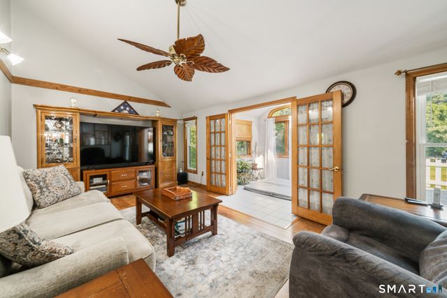 91 Ford Street, Ansonia, CT 06401