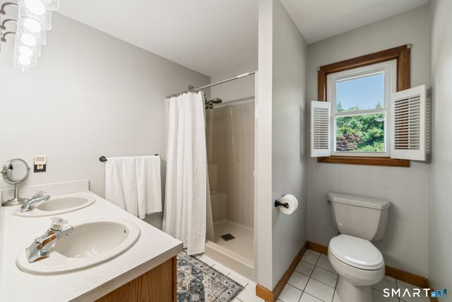 91 Ford Street, Ansonia, CT 06401