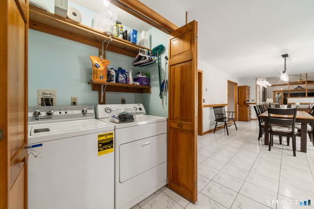 91 Ford Street, Ansonia, CT 06401