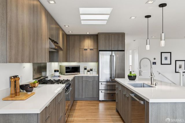 785 Lakeview Avenue, San Francisco, CA 94112
