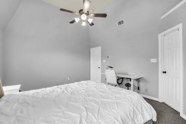 2700 Club Ridge Drive 1, Lewisville, TX 75067