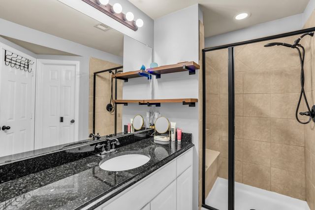 2700 Club Ridge Drive 1, Lewisville, TX 75067