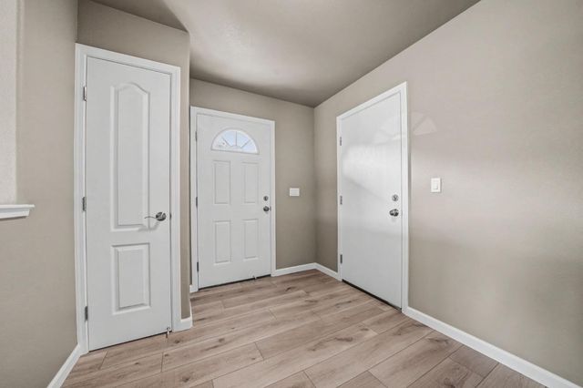 6589 Garner Pl, Valley Springs, CA 95252