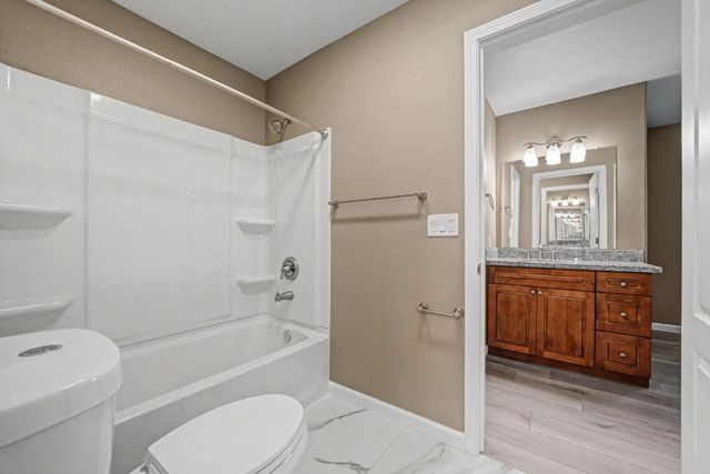 6589 Garner Pl, Valley Springs, CA 95252