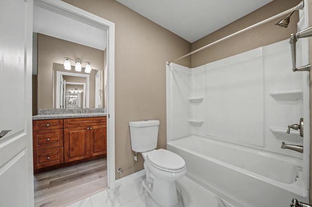 6589 Garner Pl, Valley Springs, CA 95252