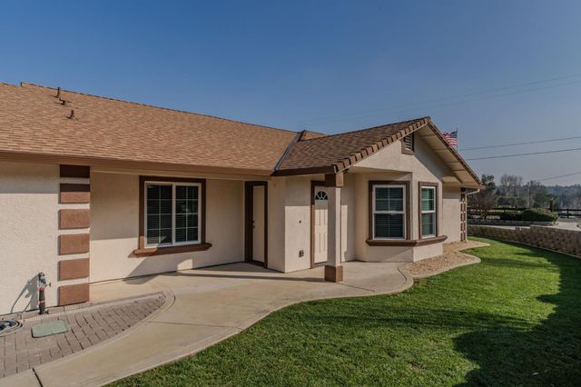 6589 Garner Pl, Valley Springs, CA 95252