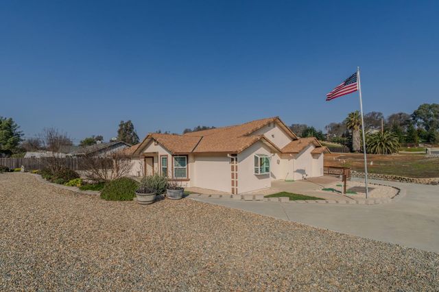 6589 Garner Pl, Valley Springs, CA 95252