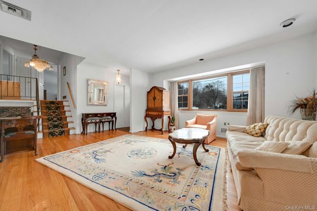 12 Mark Lane, New City, NY 10956