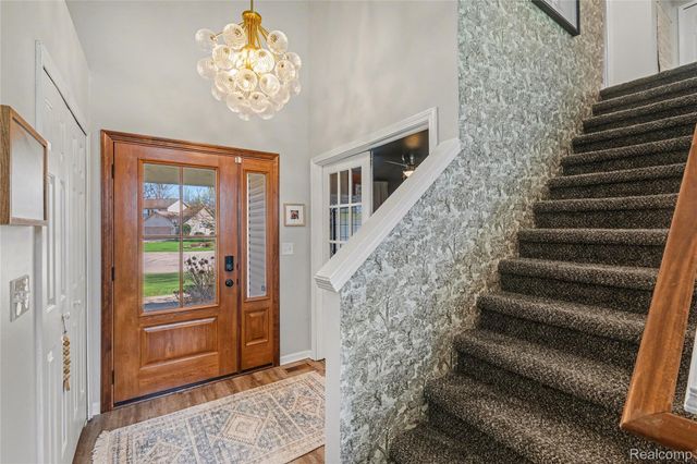 1292 Theresa Drive, Fenton Charter Township, MI 48430