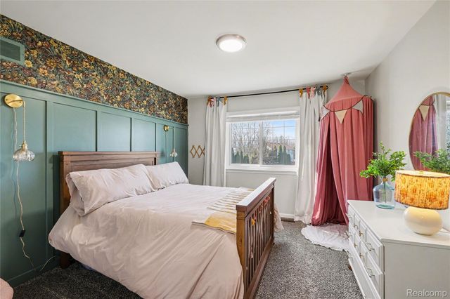 1292 Theresa Drive, Fenton Charter Township, MI 48430