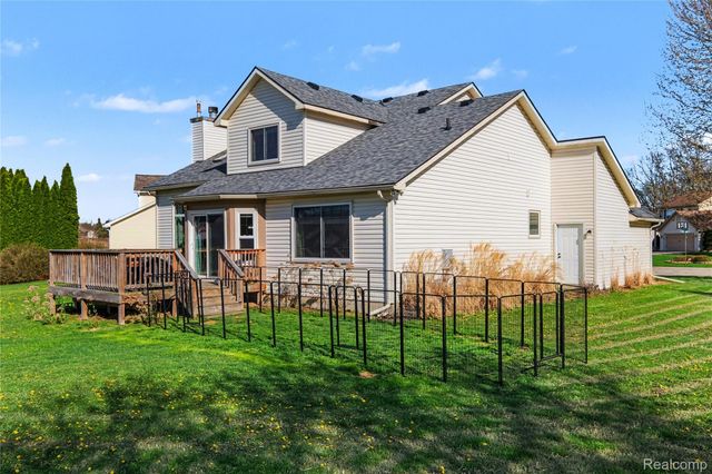 1292 Theresa Drive, Fenton Charter Township, MI 48430