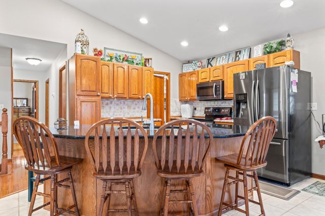 23371 650th Avenue, Alden, MN 56009