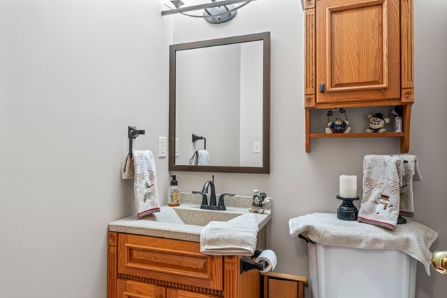 23371 650th Avenue, Alden, MN 56009