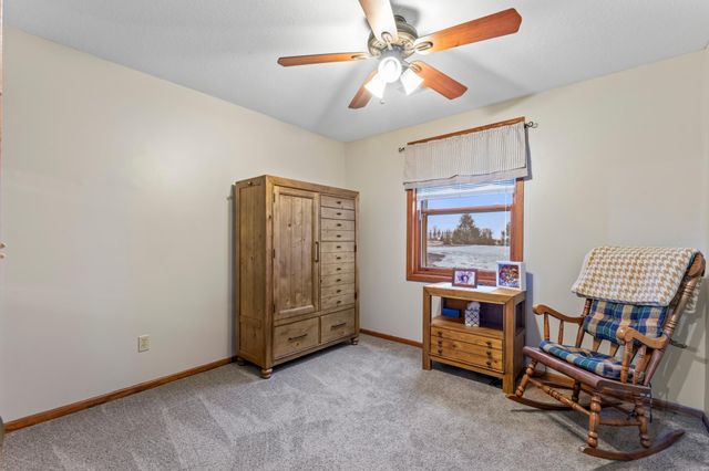 23371 650th Avenue, Alden, MN 56009